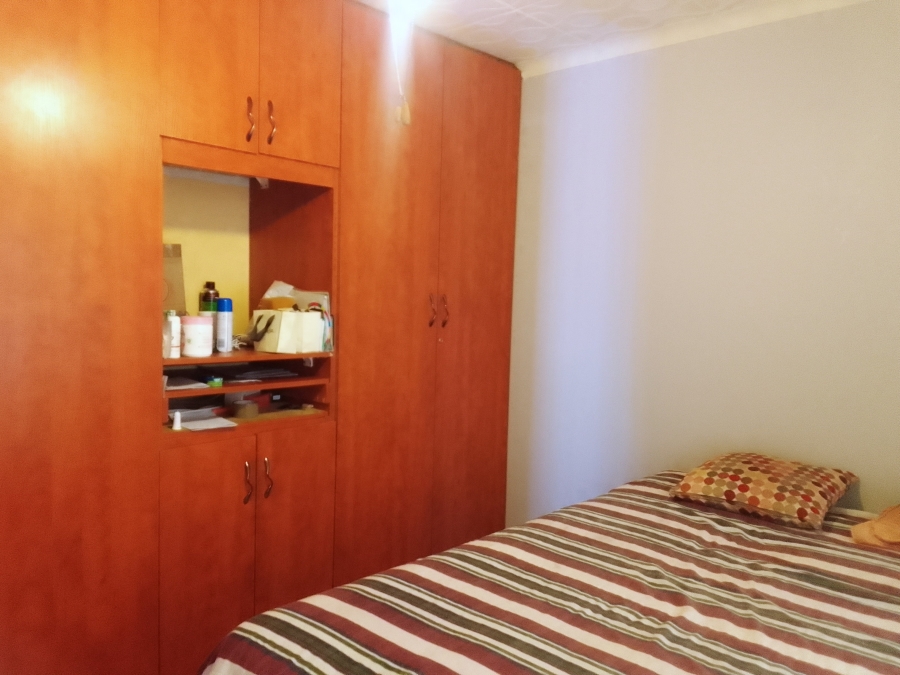 To Let 3 Bedroom Property for Rent in Geelhoutpark North West